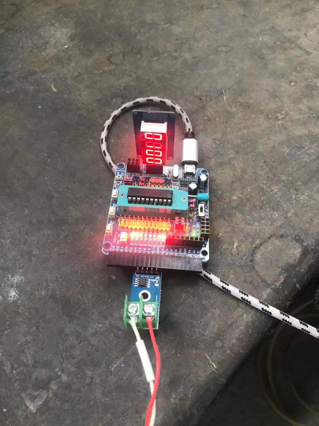 51heiͼƬ_202101041447571.jpg