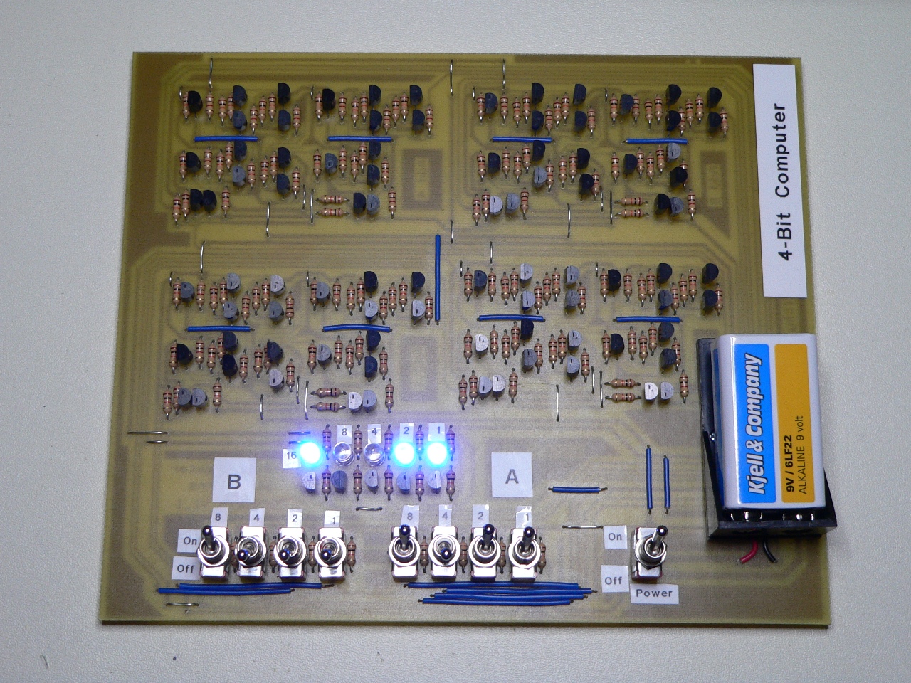 4-bit_computer_wiki.jpg